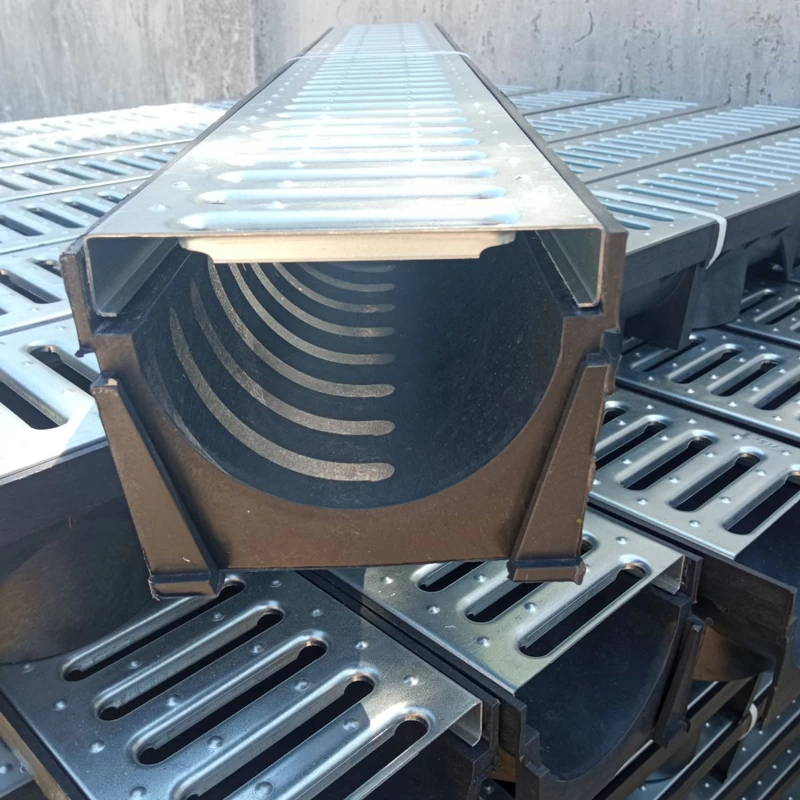 Jeftino povoljno GRADJEVINSKI MATERIJAL - Slivnik Kanalica sa Metalnom Rešetkom 100cm Twister